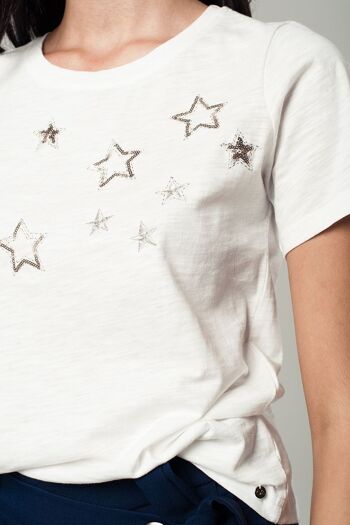 T-shirt blanc avec détail étoiles brodées 2