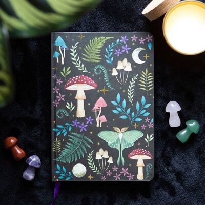 Cuaderno A5 con estampado de bosque oscuro