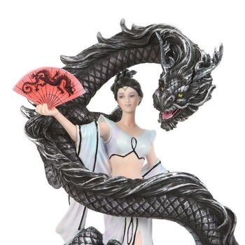 Figurine de danse du dragon par Anne Stokes 6