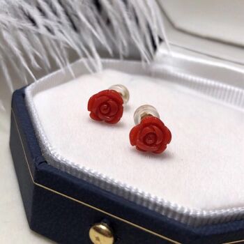 Clous d'oreilles intemporels en forme de fleur de corail rouge, or 18 carats 3