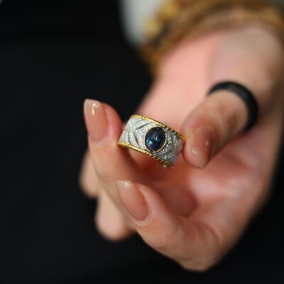 Vintage Ring mit schwarzem Opal im östlichen Royal-Stil – verstellbar