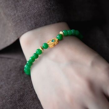 Bracelet de perles de jade vert vif avec porte-bonheur-qualité AAAA 9