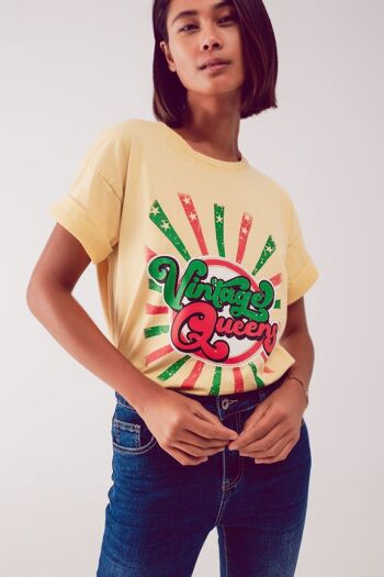 T-shirt décontracté avec imprimé graphique Vintage Queens jaune 1