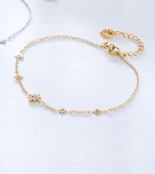 Bracelet chaîne dorée avec étoile et strass