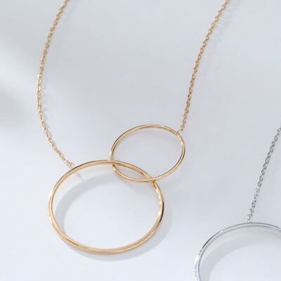 Fine gold chain necklace with double intertwined circle