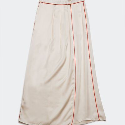 Falda de raso crema con costura de color.