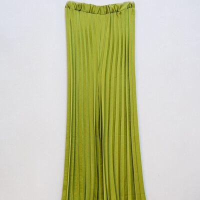 Satin pants in pleated green