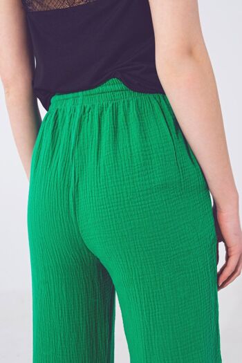 Pantalon ample texturé en vert 5
