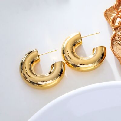 Gold chunky C hoop earrings