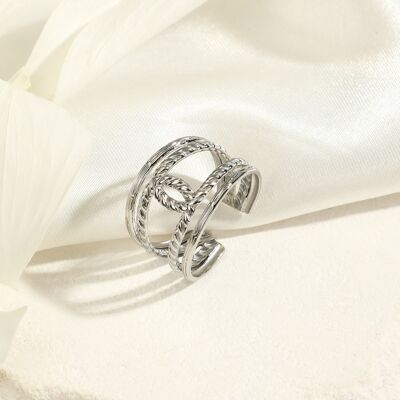 Crossed line silver ring