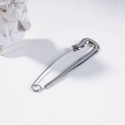 Silver pin brooch in stainless steel
