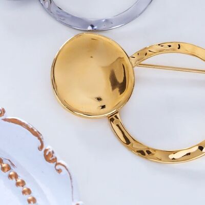 Golden circle and round brooch in stainless steel