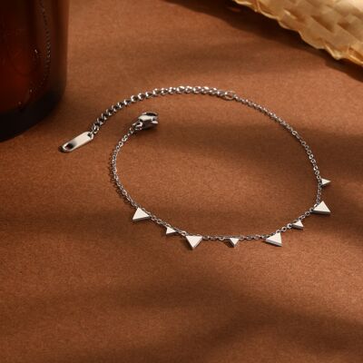 Silver chain bracelet with mini triangle pendants