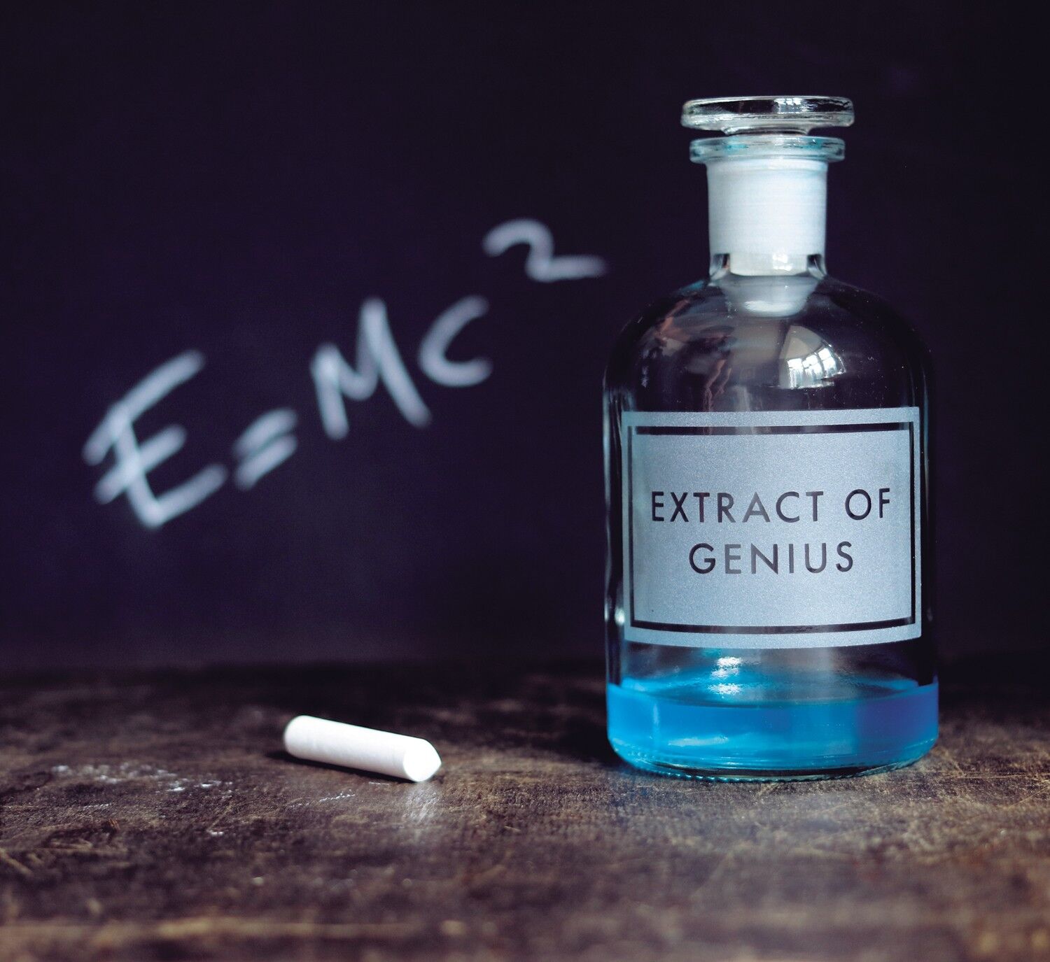 Estratto del biglietto di auguri in bianco geniale