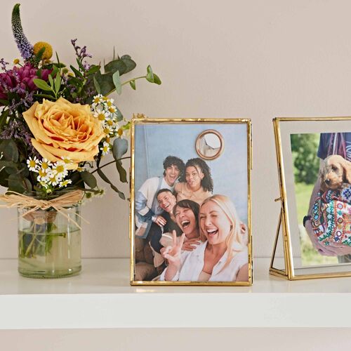 7″ x 5″ Hiya Recycled Glass and Gold Metal Photo Frame