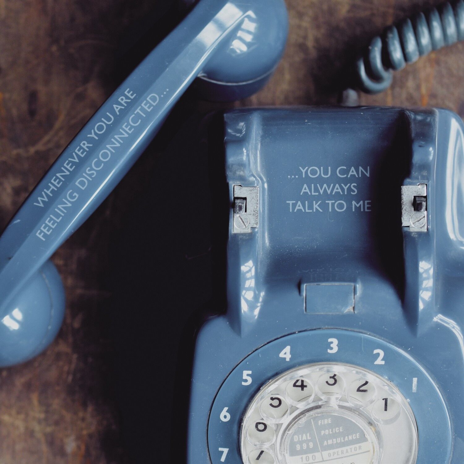 Háblame tarjeta de saludos en blanco