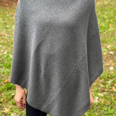 Women's asymmetric cape in extrafine merino wool, cashmere and silk