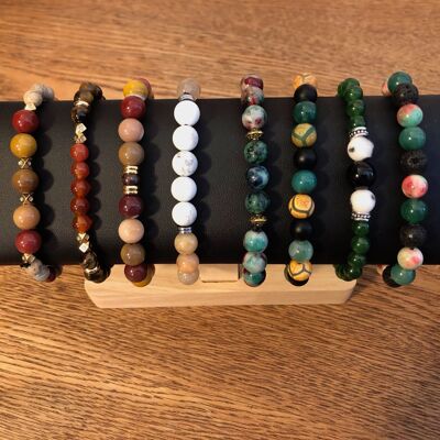 10 pulseras de piedras semipreciosas + expositor de madera