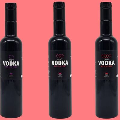 Formula d'amore.   Vodka artigianale.   CON.