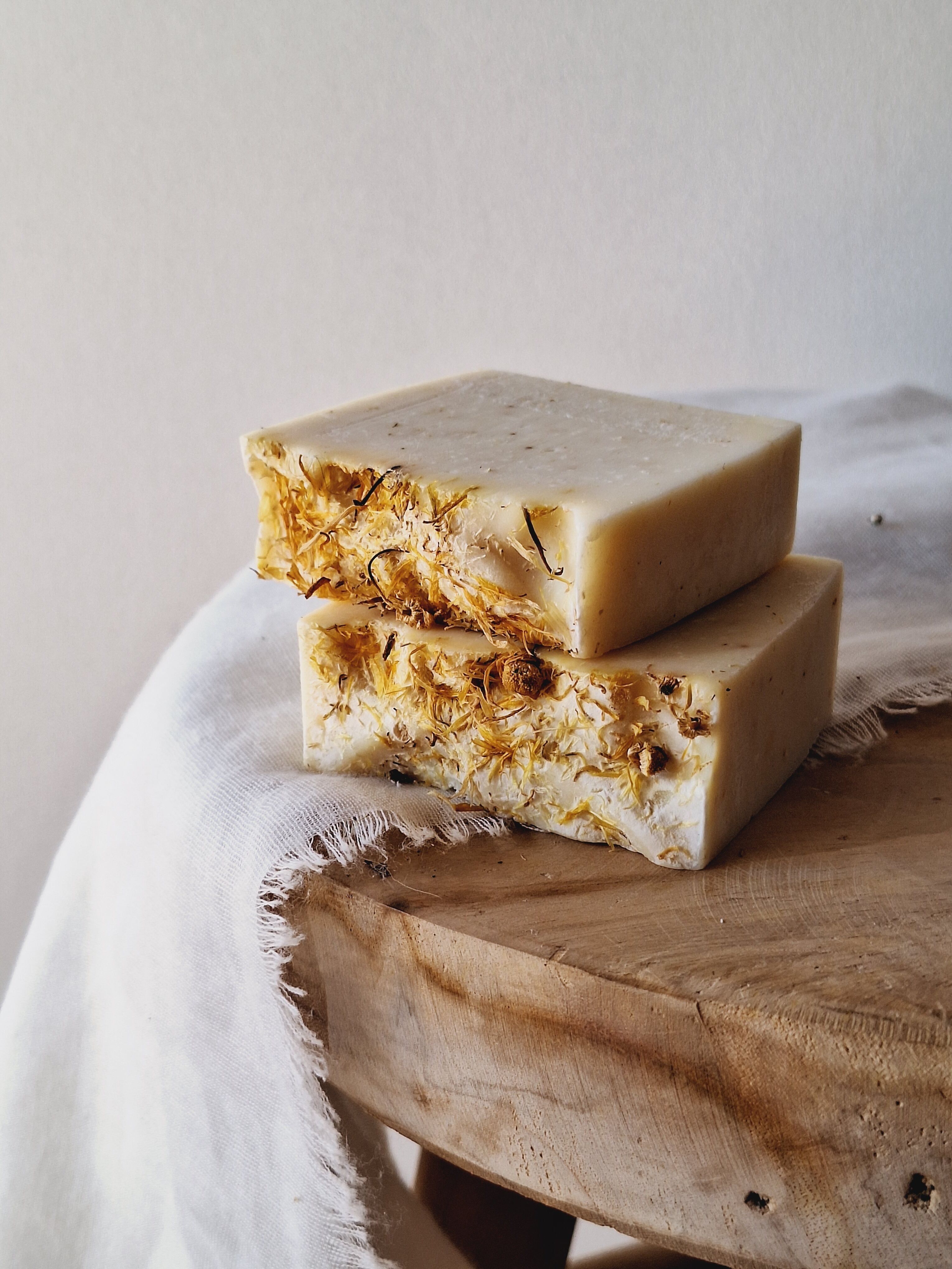 Sapone Calm (camomilla e melissa) 100gr