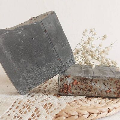 Intense Cedar Soap (activated charcoal, cedar and sandalwood) 100gr