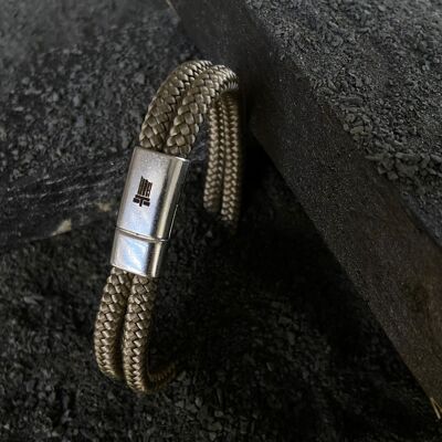 Silver magnetic clasp men's bracelet - Helios Bronze