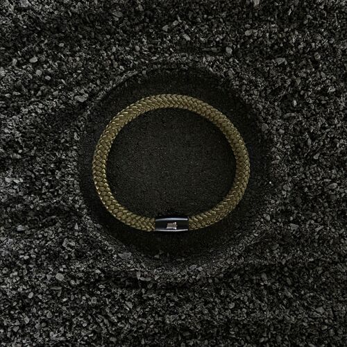 Black magnetic clasp men´s bracelet - Erebus Green
