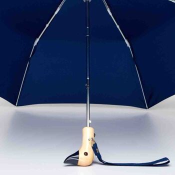 Parapluie bleu marine compact écologique résistant au vent 4