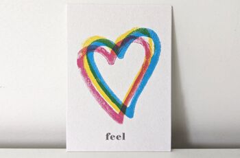 Carte postale "feel love" - ​​​​le monde a besoin d'amour. sens le. Sur carton de pâte à papier. 1