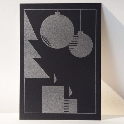 Postkarte "Kerzen Kugeln Tannenbaum" - Weihnachtsgrafik in silberner Druckfarbe auf schwarzem Hintergrund