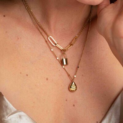 Belita necklace - drop pendant with star and zirconium oxide