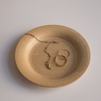 Beige jewelry dish