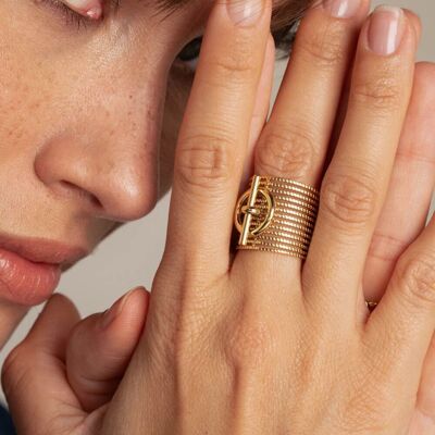 Vinya ring - wide, openwork with ring and bar