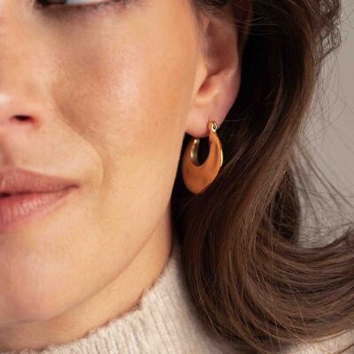 Arthya hoop earrings - textured crescent