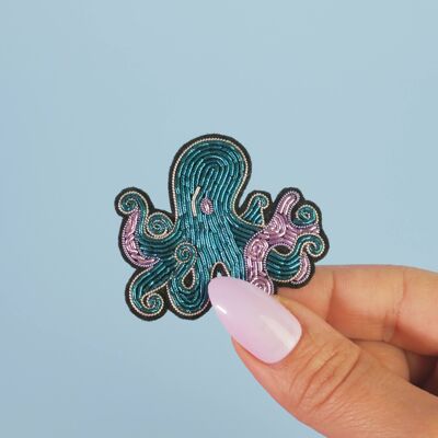 Broche de pulpo hecho a mano con bordado de cannetille - Colección Ocean