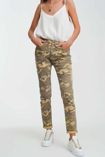 Pantalon Boyfriend à imprimé camouflage 1