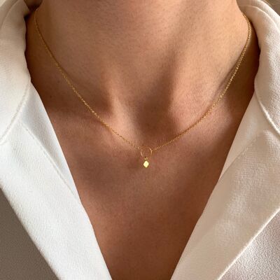 Ultra thin stainless steel necklace with minimalist clover pendant