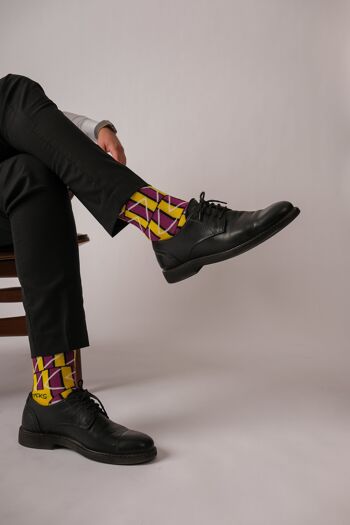 Lot de 2 paires de chaussettes géométriques jaunes et violettes 1
