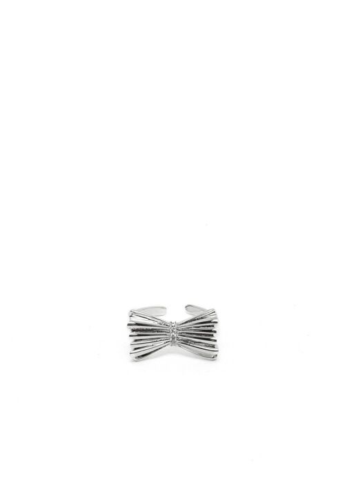 VIRNA SILVER KNOT RING