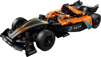 LEGO 42169 - Neom Mc Laren Formula E Technic 3