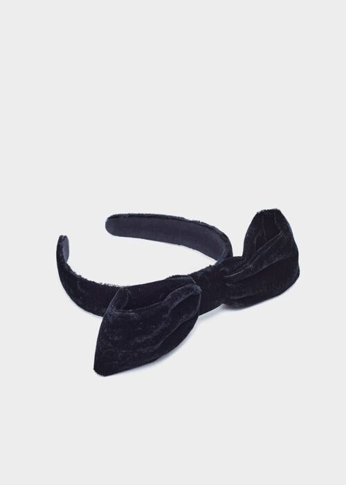 VELVED HEADBAND WITH BLACK RIBBON