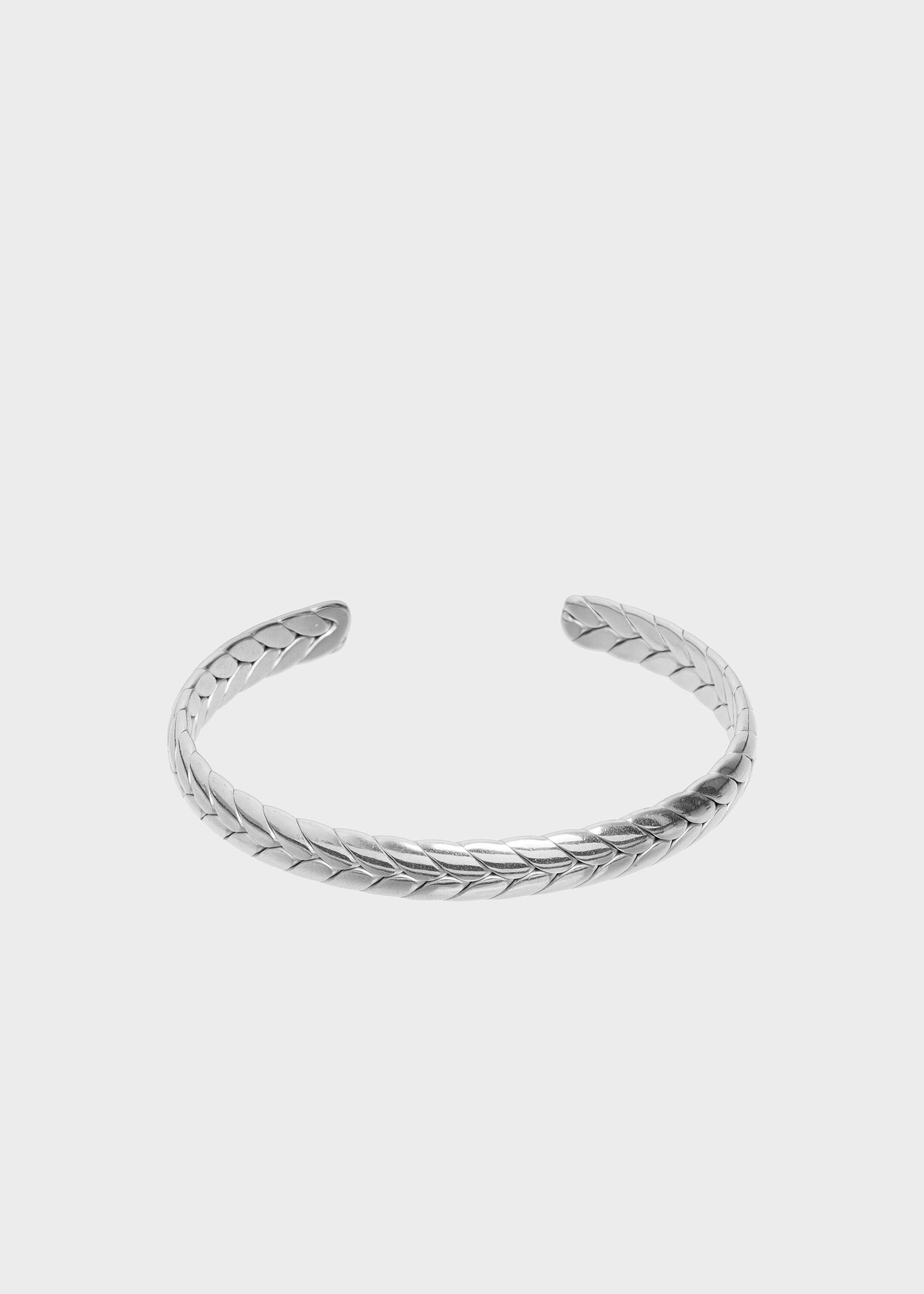 STAIN. STEEL SID LEAF RIGID BRACELET IN SILVER