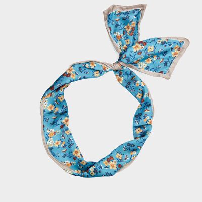 LIO KNOTTABLE BAND W/ LIGHT BLUE FLOWER PRINT