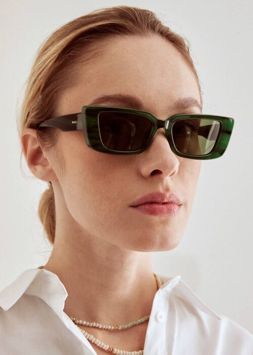 LENA RECTANGULAR GREEN SUNGLASSES