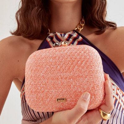 KARA SQUARE CLUTCH IN ORANGE RAFFIA