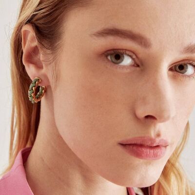 AREA HOOP EARRINGS GOLD AND GREEN