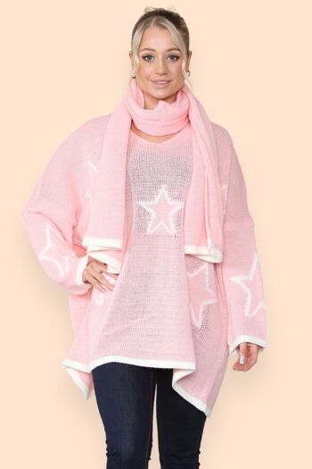 Pull tricoté étoile avec écharpe assortie 1