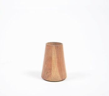 Vase conique cylindrique tourné en bois 2