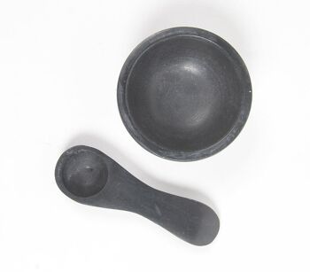 Bol classique en pierre noire avec cuillères 4