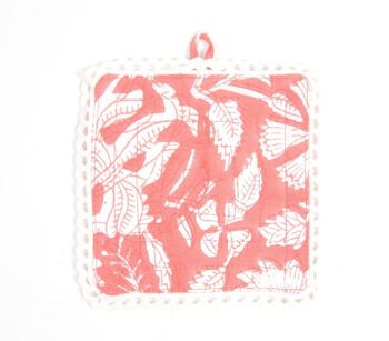 Sous-verres en coton floral ardent imprimé en bloc avec bordures en dentelle (ensemble de 6) 3